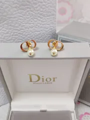2025年最新】dior 箱 ピアスの人気アイテム - メルカリ