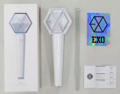 新品未開封】EXO 公式ペンライト ver.3 トレカ付き - メルカリ