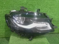 アウディ A4 ABA-8KCDH 右 ヘッドランプ ヘッドライト ASSY 1.8TFSI CDH LY9Cのサムネイル