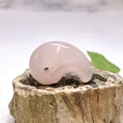 【E14709】ローズクォーツ　勾玉　Rose quartz 天然石　アクセサリー　パワーストーン＊クリスタルワールド