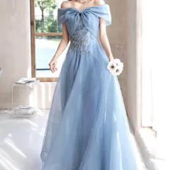 小花柄の様なデザインにリボンのオフショルが可愛い ドレス