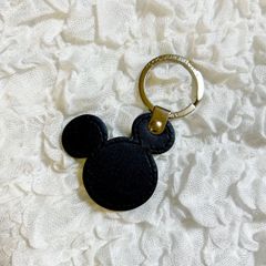 【美品】 ディズニーリゾート　ミッキー　革　キーリング　黒　キーホルダー