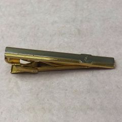 Item thumbnail for item 0587981b-f10a-42f0-ba70-8168e9c66489