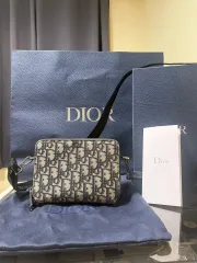 Dior(ディオール) オブリーク ポーチ メッセンジャーバッグ 付属品完備
