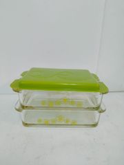 ほぼ未使用 PYREX 蓋付き ガラス保管容器 2段 花柄 オールド