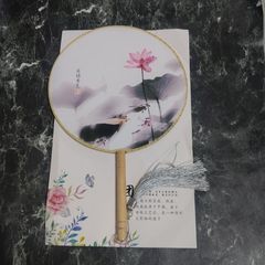 華流 中国風 布うちわ タッセル付き 蓮の花