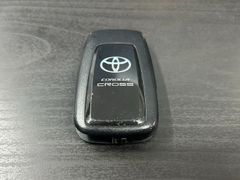 トヨタ　カローラクロス　007-AJ0182　スマートキー