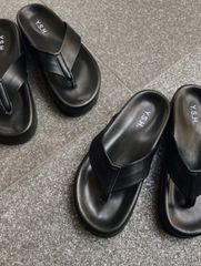 受注制【Chikashitsu +】leather volume sandal