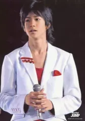 【中古】生写真(ジャニーズ) Hey! Say! JUMP/中島裕翔/ライブフォト・上半身・衣装白・目線左・両手マイク・枠無し/公式生写真