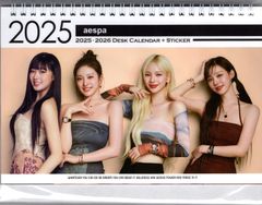 韓国 K-POP☆aespa  エスパ☆2025年　2026年　カレンダー 　卓上カレンダー フォト デスク カレンダー　ステッカー付