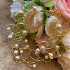 カールネックレス