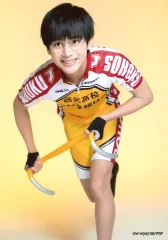 【中古】生写真(男性) 島村龍乃介(小野田坂道)/背景黄色・キャラクターショット/舞台「弱虫ペダル」Over the sweat and tears ブロマイド（個人セット）