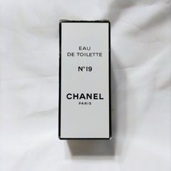 CHANEL N°19 オードゥ トワレット 50ml - メルカリ