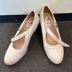 Item thumbnail for item b939cc7b-2c52-4b4c-8ce7-f14139cc8cef