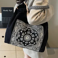 バンダナ ペイズリー柄 ブラックカラー 刺繍トートバッグ A4サイズ対応 - 32979