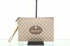 グッチ NEOヴィンテージ GG Supreme ポーチ クラッチバッグ 473956