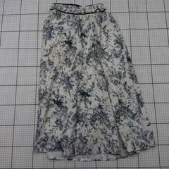 ◇ ⊂ tocco closet 花柄ロングスカート ネイビー系×オフホワイト系 Mサイズ レディース E  【1508260022682】
