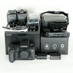 良品｜シャッター数11,040回｜別売り付属品多数付] FUJIFILM X-H2