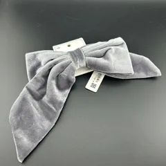【新品】定価1650円 ヘアアクセサリー バレッタ グレー リボン 大きめ◆