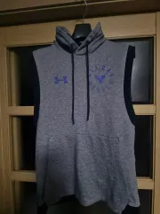 アンダーアーマー フードベスト M