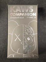 Originalfake BE@RBRICK KAWS 人体模型 (グレー/灰箱)/BE@RBRICK 100%