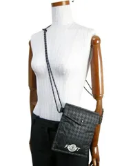 2025年最新】moncler fragment サコッシュの人気アイテム - メルカリ