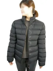 【MONCLER/モンクレール/CERCES GIUBBOTTO/フード付きダウンジャケット/ダウンパーカー/ショートダウン/DOWN JKT/ライトダウンジャケット/レディース/2022-2023AW/秋冬/999/ブラック/黒/サイズ4 (L-XL相当)】