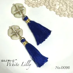 No.0096　タッセル付きピアス