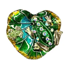 カエル 親子 葉っぱ ブローチ レディース 蛙 かえる リーフ 動物 アニマル レトロ アンティーク ナチュラル 両生類 綺麗 緑 グリーン 金色