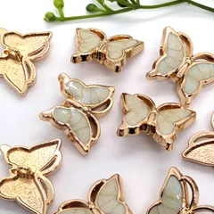 ボタン　飾りボタン　足つきボタン　デザインボタン　金　ちょうちょ　蝶　バタフライ　服飾　金属ボタン　ハンドメイド　DIY　材料　素材　パーツ　アクセサリー　グリーン　5個入り