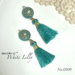 No.0109　タッセル付きピアス