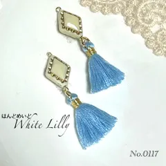 No.0117　タッセル付きピアス
