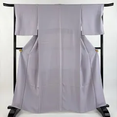 色無地 身丈161.5cm 裄丈67cm M 袷 地紋 薄紫 正絹 名品 一つ紋 【中古】