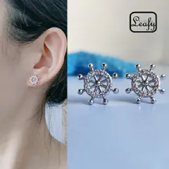 卒業式 入学式 ピアス 舵 ハンドル 操舵輪 船 ボート マリン 海 CZ ダイヤ キュービックジルコニア 小ぶり 小さめ 重ね付け 精巧 おしゃれ 爽やか 夏 通年 一年中 普段使い お出かけ プレゼント ギフト 卒祝い 新生活 春コーデ 母の日