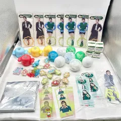 【53点セット】TWICE グッズ 美品・未開封多数 くじ A賞含む ダヒョン ジョンヨン フィギュア アクスタ キーホルダー 等 u597