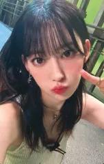 【中古】コレクションカード(女性) LE SSERAFIM/SAKURA(サクラ)/CD「UNFORGIVEN(初回限定 メンバーソロジャケット盤【SAKURA】)」(UPCH-89543)初回プレス封入特典セルフィーフォトカード