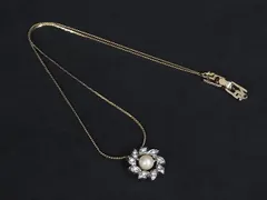 ■美品■ NINA RICCI ニナリッチ パール ラインストーン ネックレス ペンダント アクセサリー レディース ゴールド系 DK7489