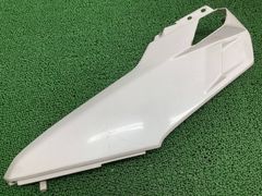 GSX-R1000 K9純正 右リヤサイドカウル 中古 - メルカリ