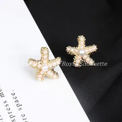 ピアス 耳飾り 白 ホワイト ゴールド 金 星 スター フェイクパール アクセサリー シンプル フリーサイズ 豪華 きれいめ きらきら 可愛い レディース ジュエリー イベント 大人かわいい デイリー パーティー