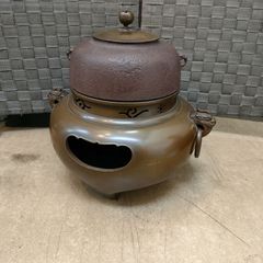 鋳鉄製 茶道具 釜 中型 骨董品 茶釜 - メルカリ