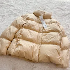 ユニクロ　パウダーソフトダウンジャケット　イエロー　新品