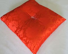 赤い花柄座寺座布団 約60cm x 60cm - メルカリ