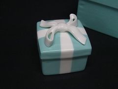 Tiffany & Co. ボーンチャイナ ボックス - メルカリ