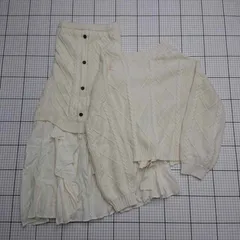 ◇ ⊇ 【グレイル GRL】rut386 ケーブルニットトップス＆フリルスカートセットアップ Sサイズ アイボリー系 レディース E  【1508260040167】