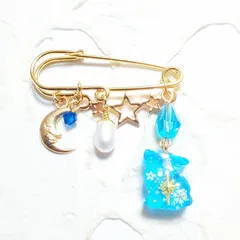 冬空の月星うさぎブローチ(ストールピン)