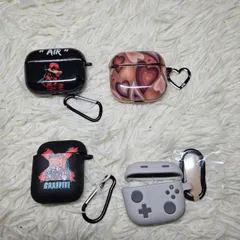 AirPodsケース 4点まとめ売り おしゃれ かわいい シリコン＆ハード 保護 カラビナ付き ハート柄 ゲーム風 メンズ レディース