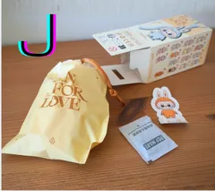 【完全正規品】LABUBU ラブブ Pin for love　イニシャル　【J】　　POP MART