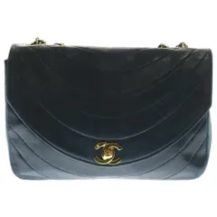 超希少✨CHANEL マトラッセ ハーフムーン　2way チェーンショルダー 超希少✨CHANEL マトラッセ ハーフムーン2way チェーンショルダー