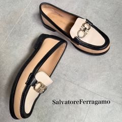 美品Ferragamo ローファー ROLO 5.5（23㎝）ピンク/白/黒 - メルカリ