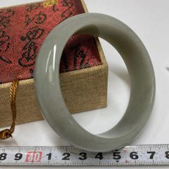 春節祭　寒梅朶朶　シャー太翠バングル 春節祭 寒梅朶朶 シャー太翠バングル - メルカリ